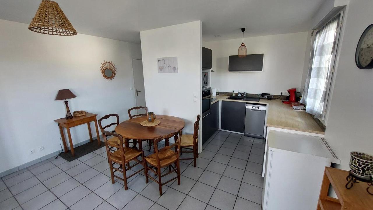 Bel Appartement Au Calme Сент-Женевьев-де-Буа Экстерьер фото