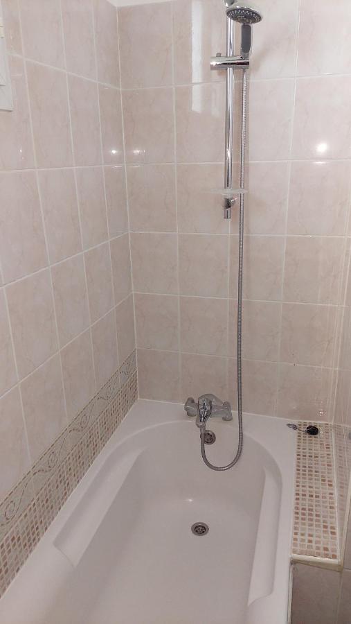 Bel Appartement Au Calme Сент-Женевьев-де-Буа Экстерьер фото